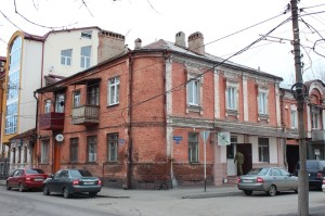 дом2